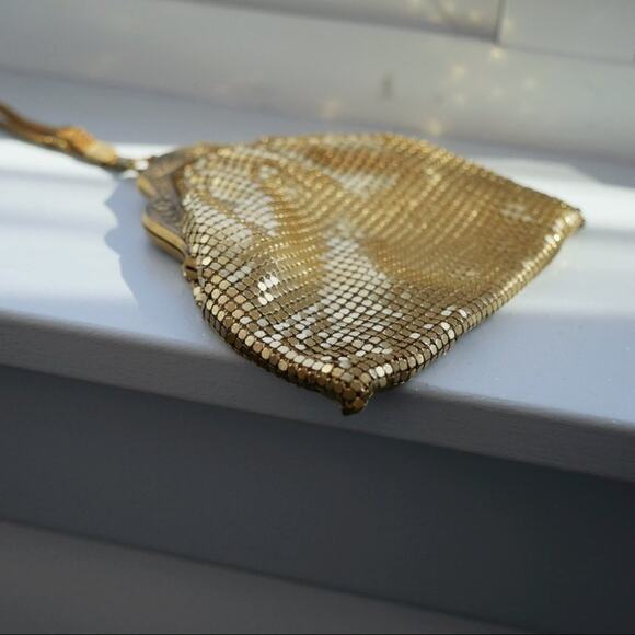 Whiting & Davis Gold Mesh Bag Antique 1950s Evening Bag Clutch Mini-Bag Petite - Picture 10 of 15